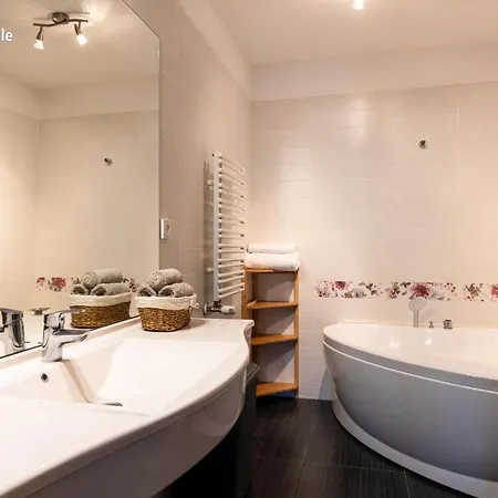 Appartement Romantic With Garden And View Over The