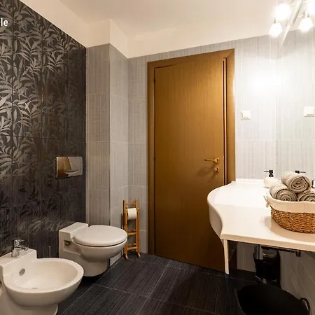 Romantic With Garden And View Over The Appartement *